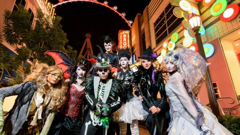 Top 10 Best Places to Celebrate Halloween in the USA